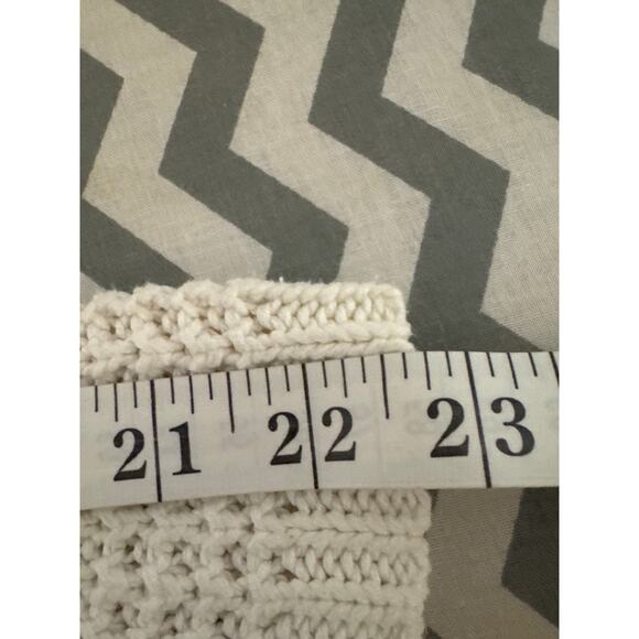 Bethany Mota Women’s Medium Crochet Blouse – Bows on Back, - Picture 4 of 7